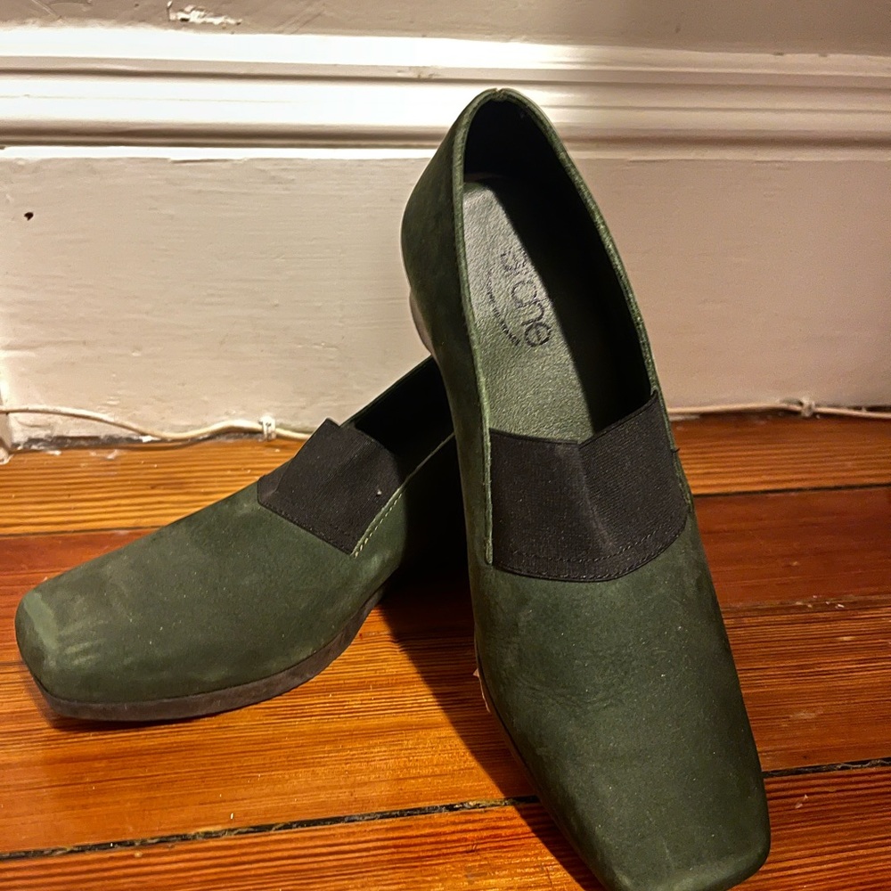 Size 6 Arche Elton wedge slip on